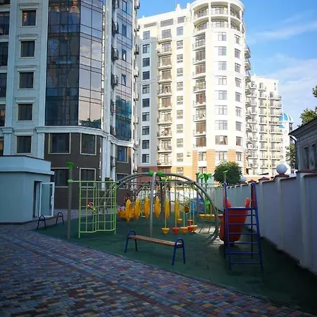 уютная и современная в центре одессы