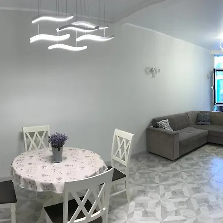 уютная и современная в центре одессы أوديسا